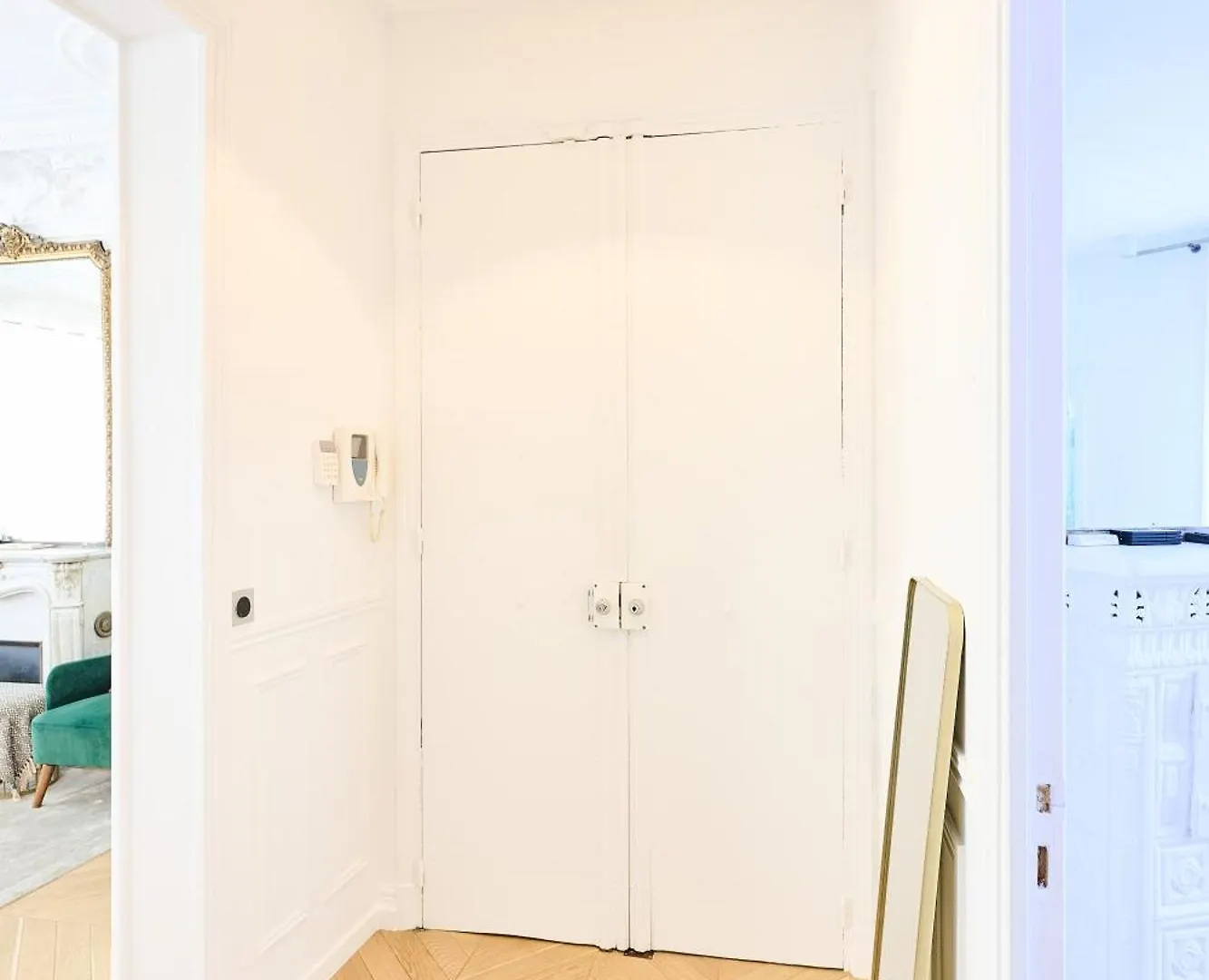 Champs Elysees!montaigne, New Luxurious 6pers Flat * Paříž